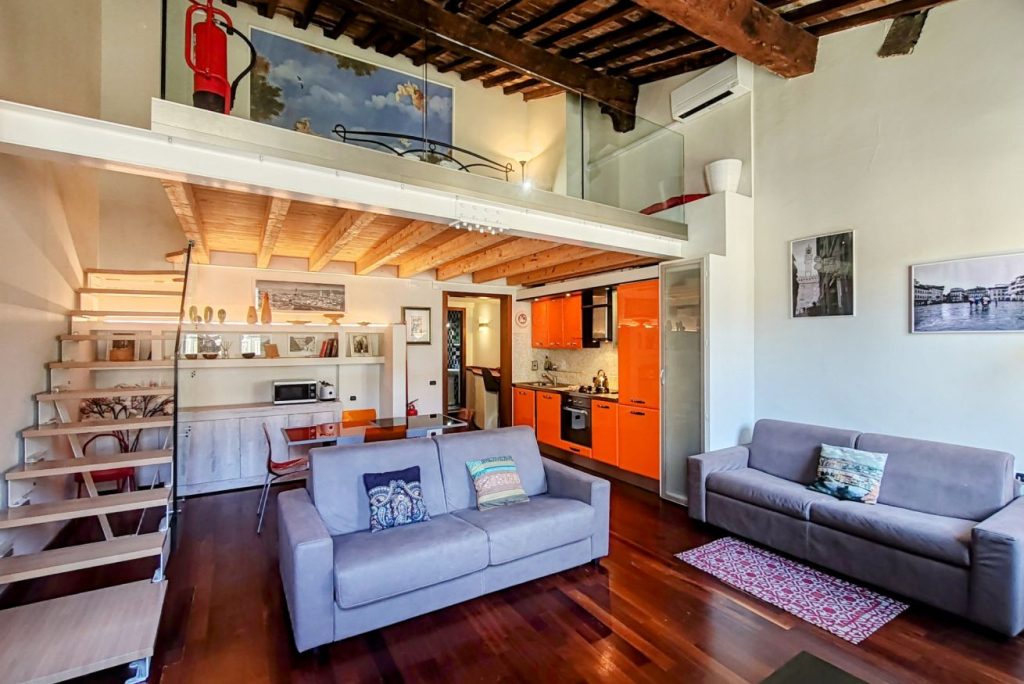 Cavour Mezzanine — 360 Rentals